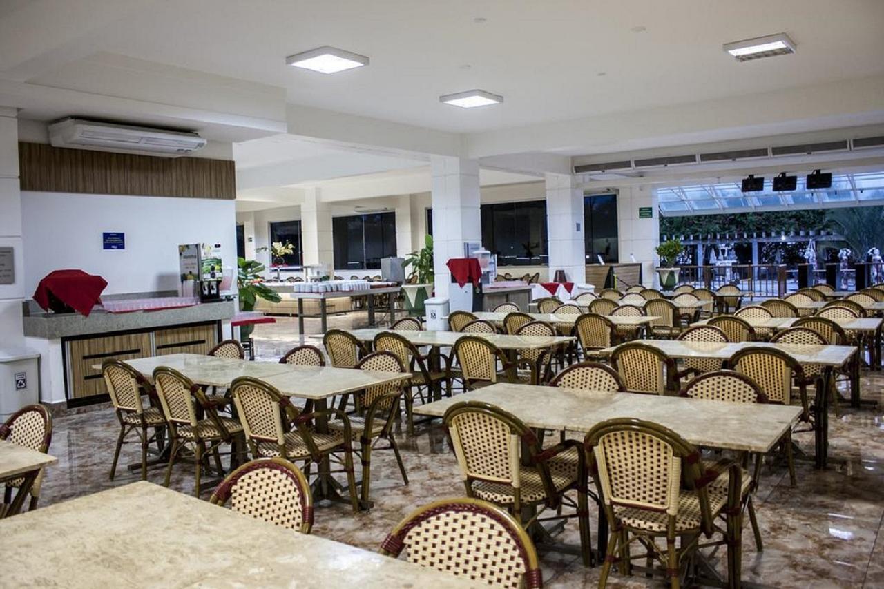 Apartamento Lacqua Di Roma III Caldas Novas Exteriér fotografie